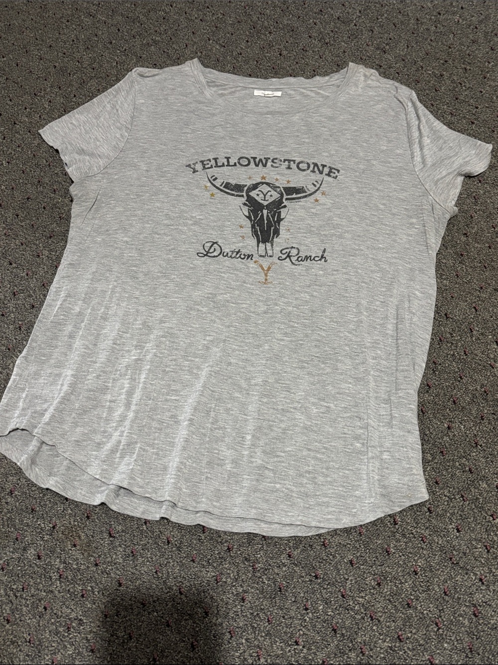 Maurices Light Gray Yellowstone Dutton Ranch Graphic Tee